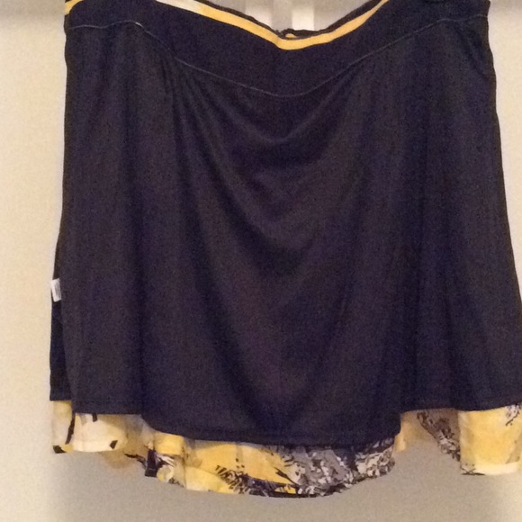 Skirt - Picture 4 of 6